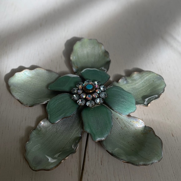 Lizpaiacios brooch - Picture 1 of 5